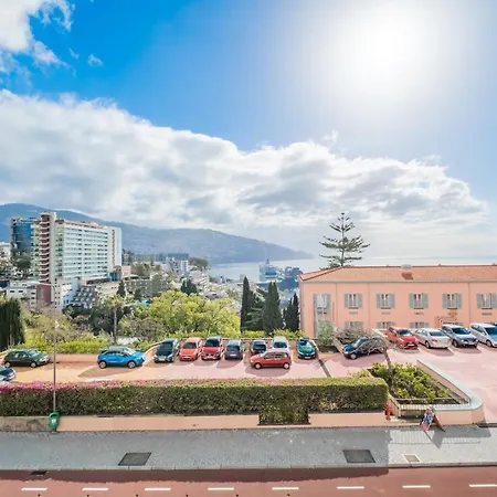 Daire Miramar View By Lovelystay