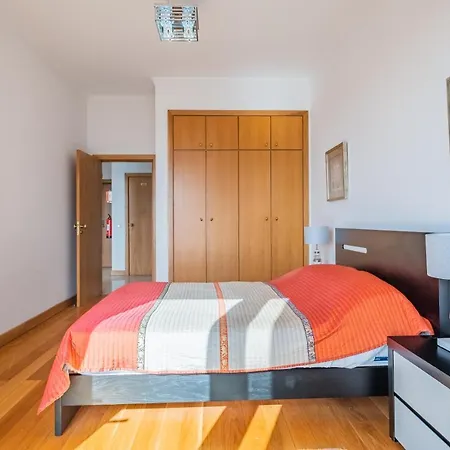 Apartment Miramar View By Lovelystay *